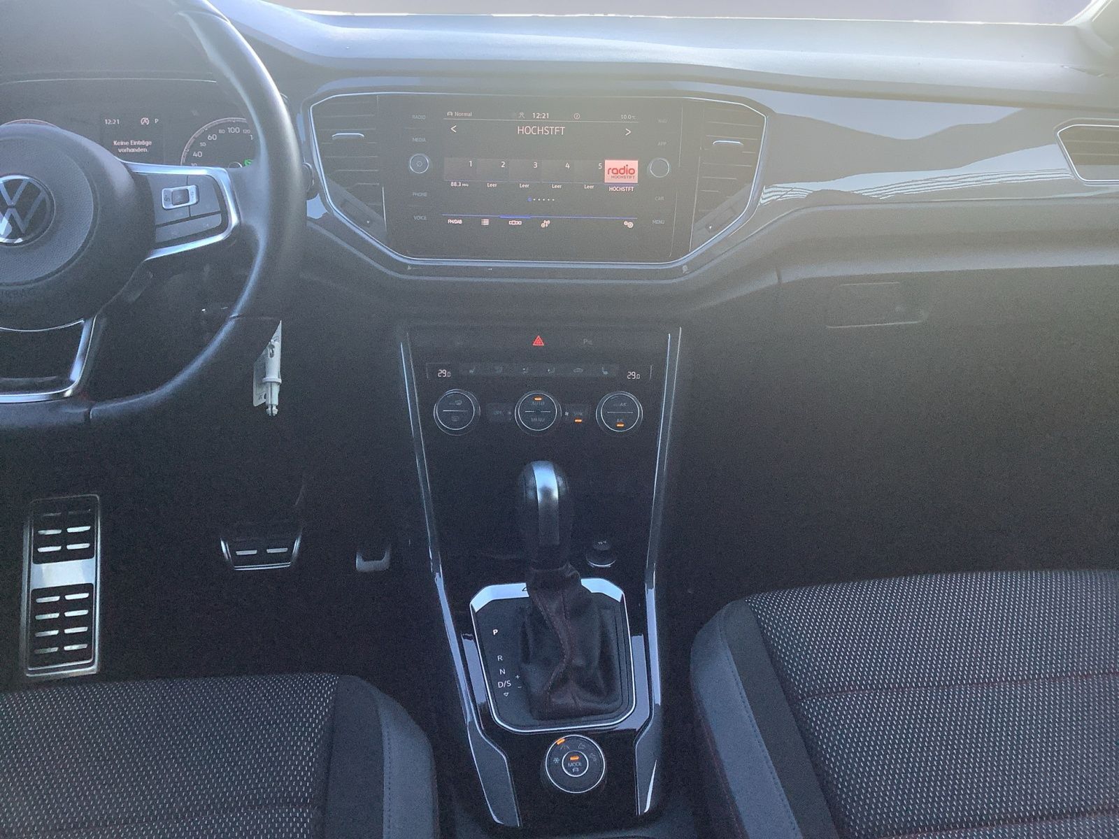 Volkswagen T-Roc 2.0TSI 4M DSG SPORT - Samsaru's Car Outlet