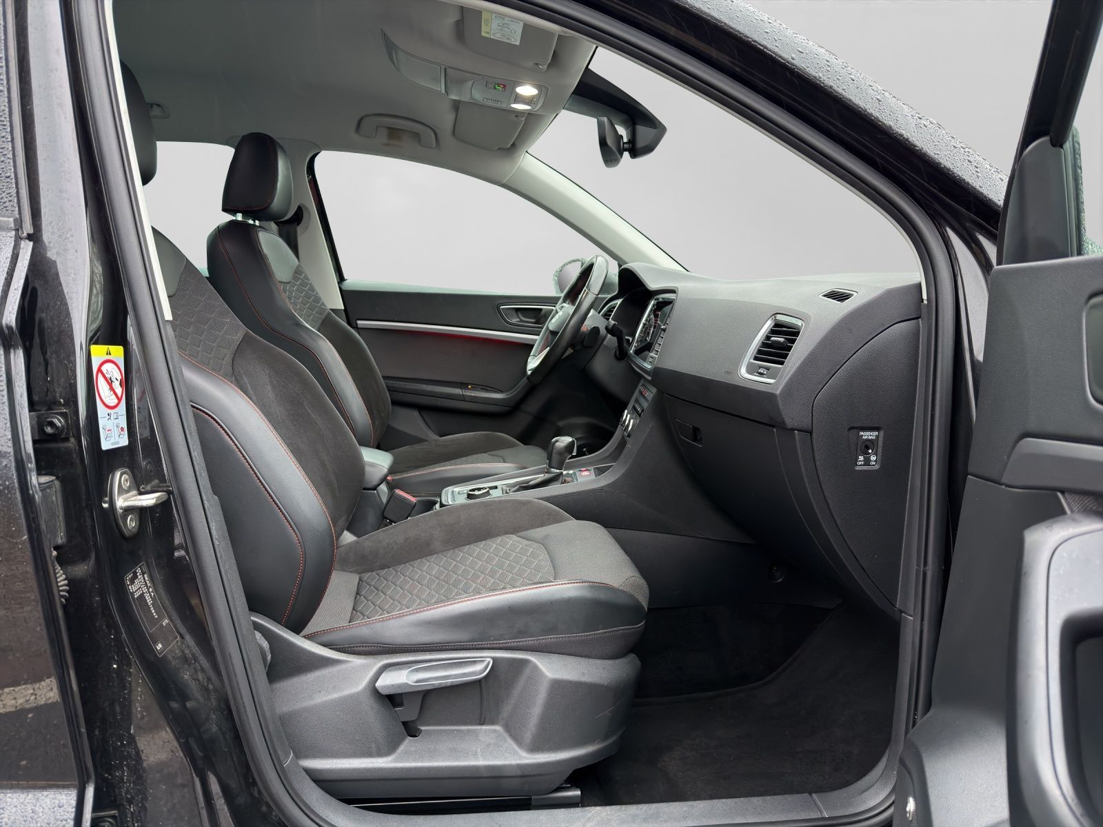 Seat Ateca 2.0 TDI DSG FR LM18 AHK BEATS NAVI+ KAMERA