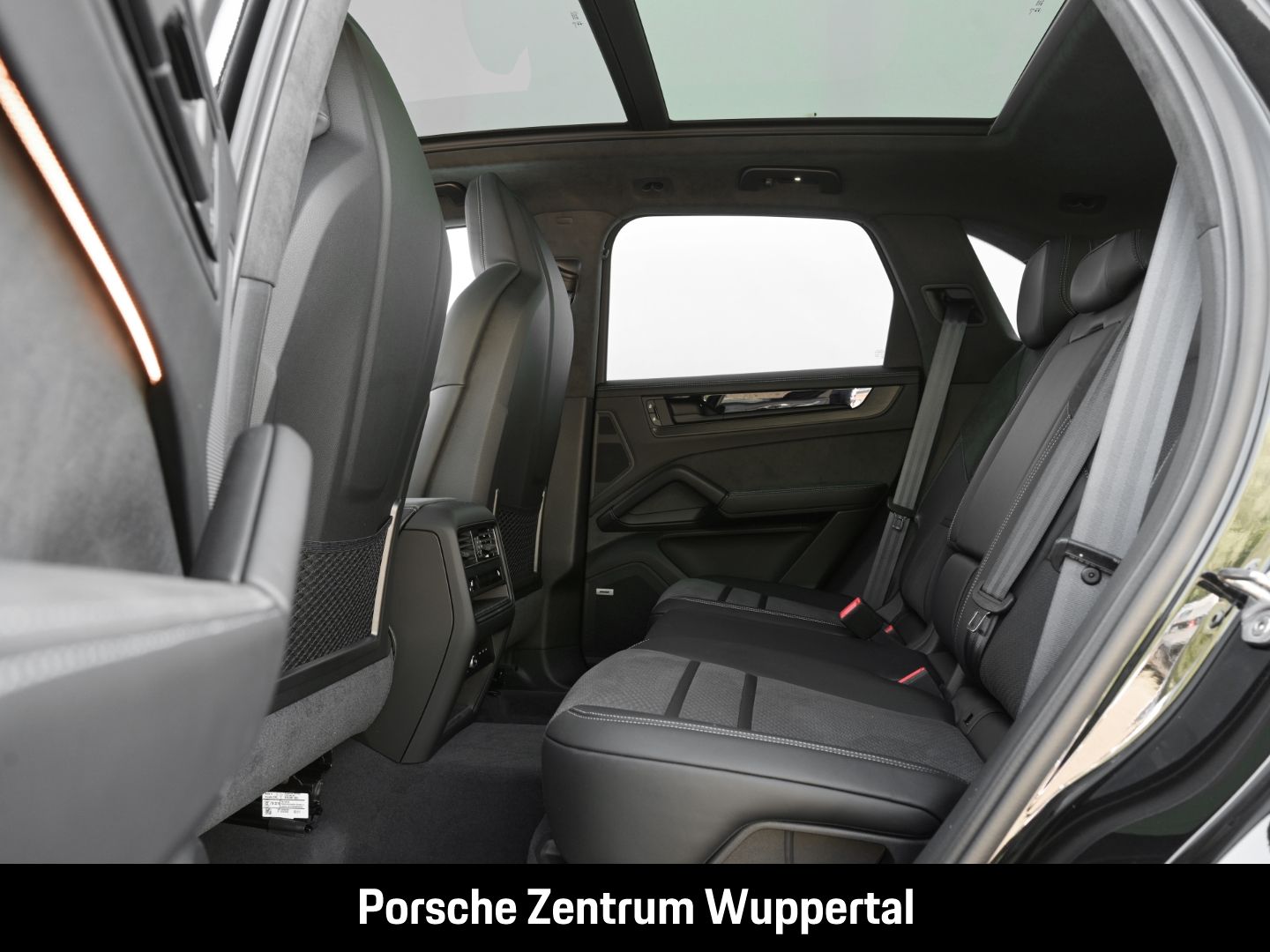 Porsche Cayenne GTS HA-Lenkung Head-Up Sportabgas LED