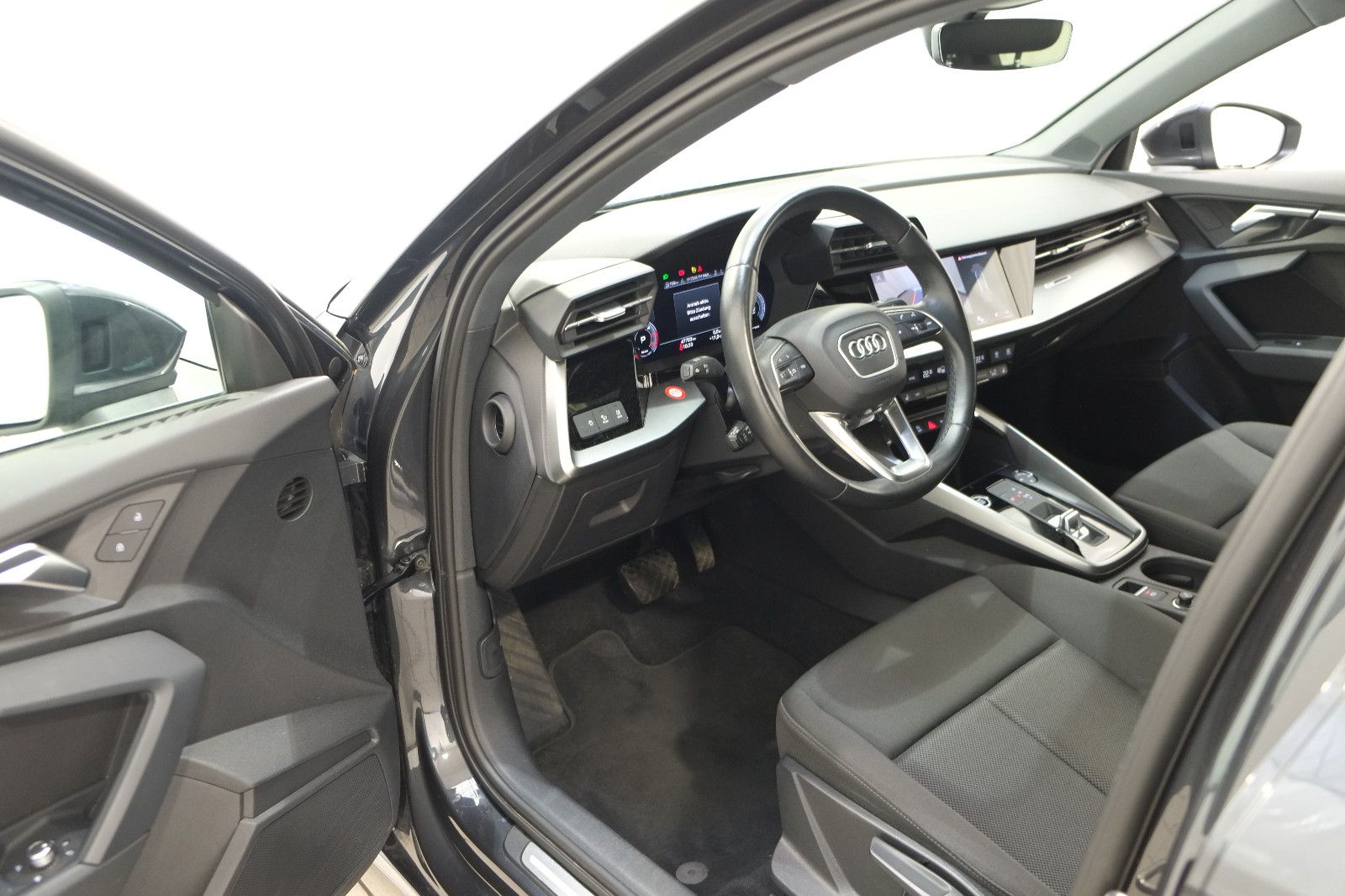 Audi A3 Lim. 35 TDI s tronic advan Pano Navi HeadUp