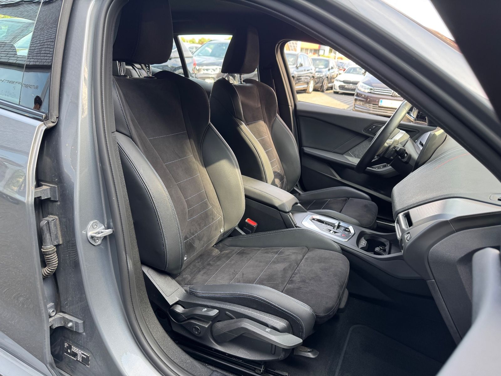 BMW 120i M SPORT PRO HEADUP 360° ACC Innovation 8xLM