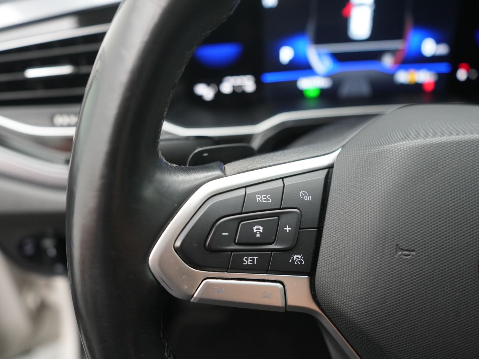 Volkswagen Polo Style DSG - Samsaru's Car Outlet