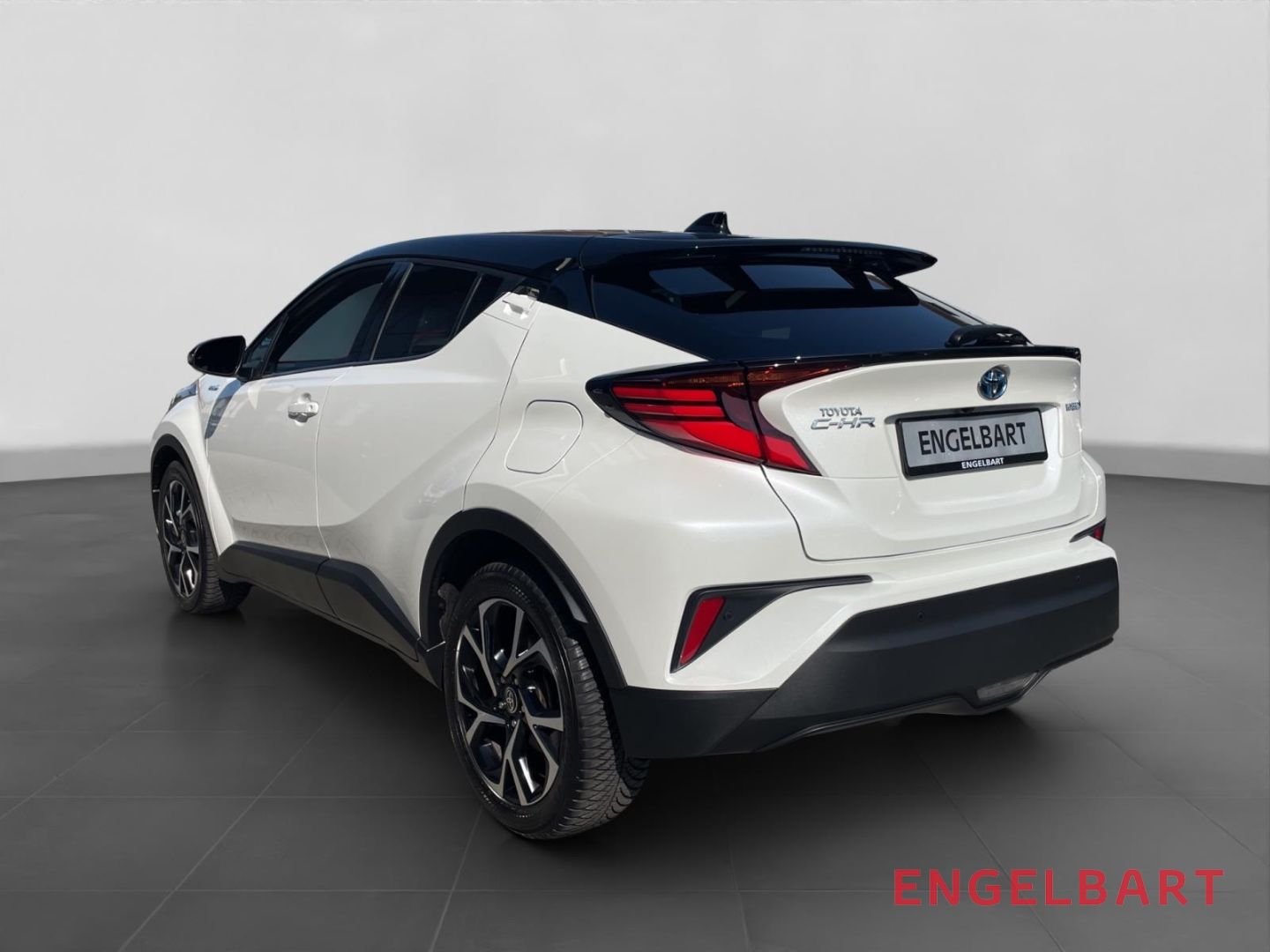 Toyota C-HR 1.8 Hybrid Lounge - Samsaru's Car Outlet