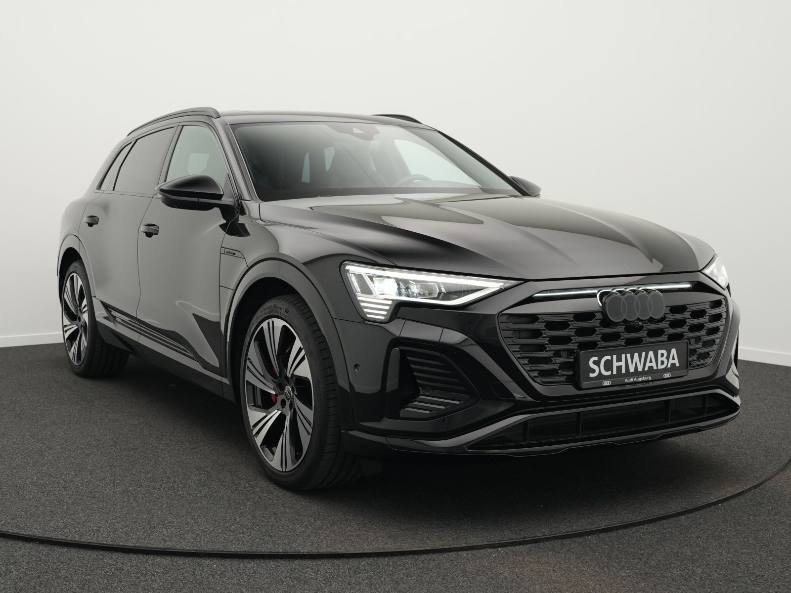 Audi Q8 e-tron S line 55 quattro *Opt.schw*PANO*AHK*