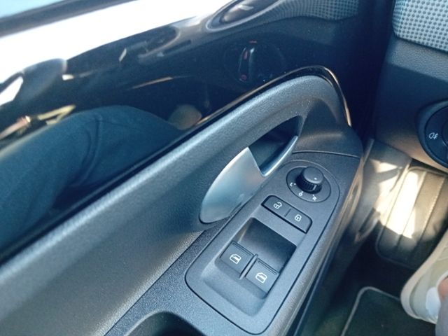 Volkswagen e-up! Style - Samsaru's Car Outlet