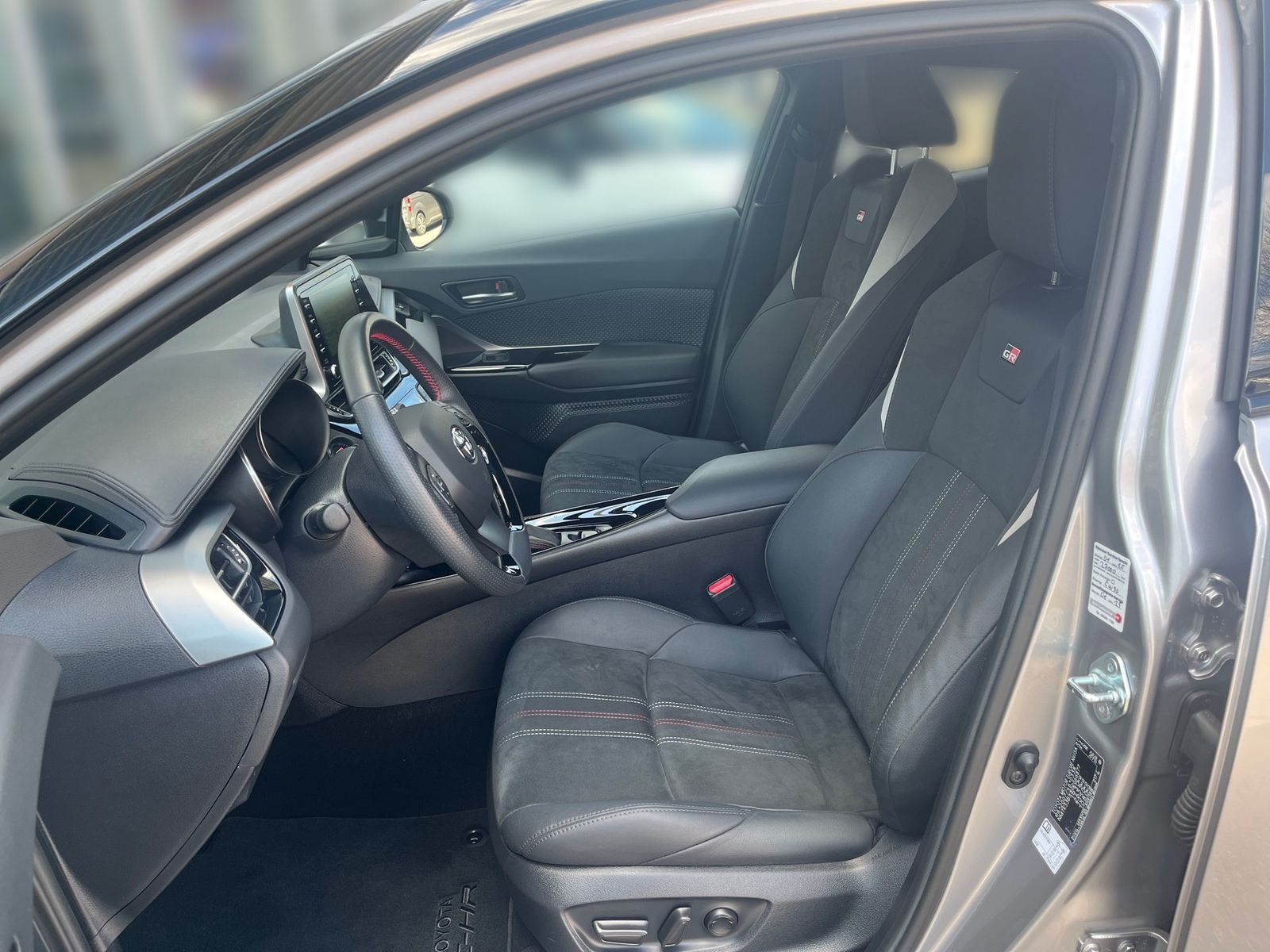 Toyota C-HR 2.0 Hybrid GR Sport - Samsaru's Car Outlet
