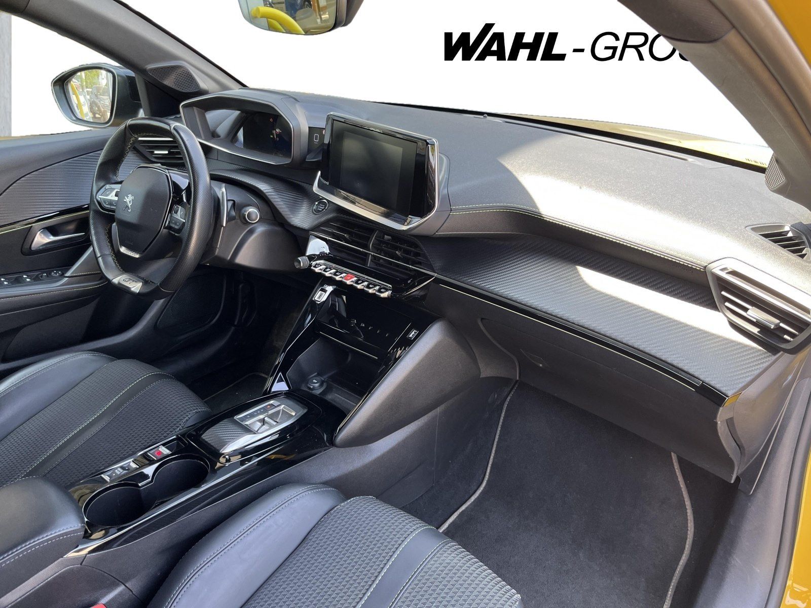 Peugeot 208 GT - Samsaru's Car Outlet
