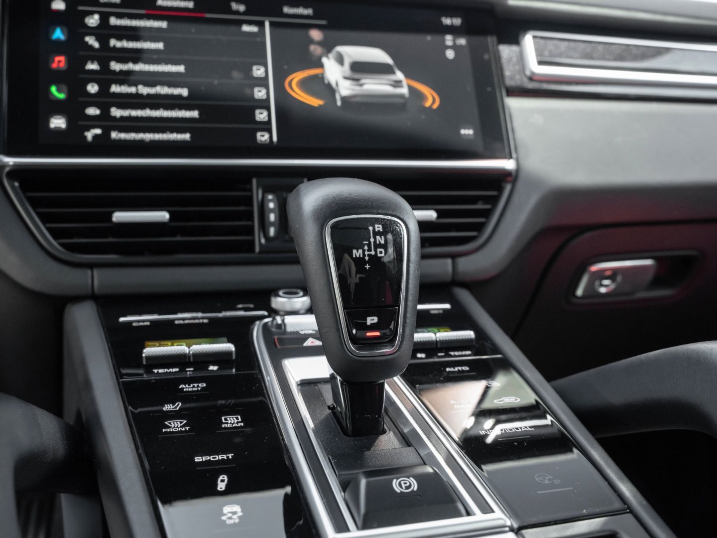 Porsche Cayenne S Platinum Edition 14 Wege Sitze Pano