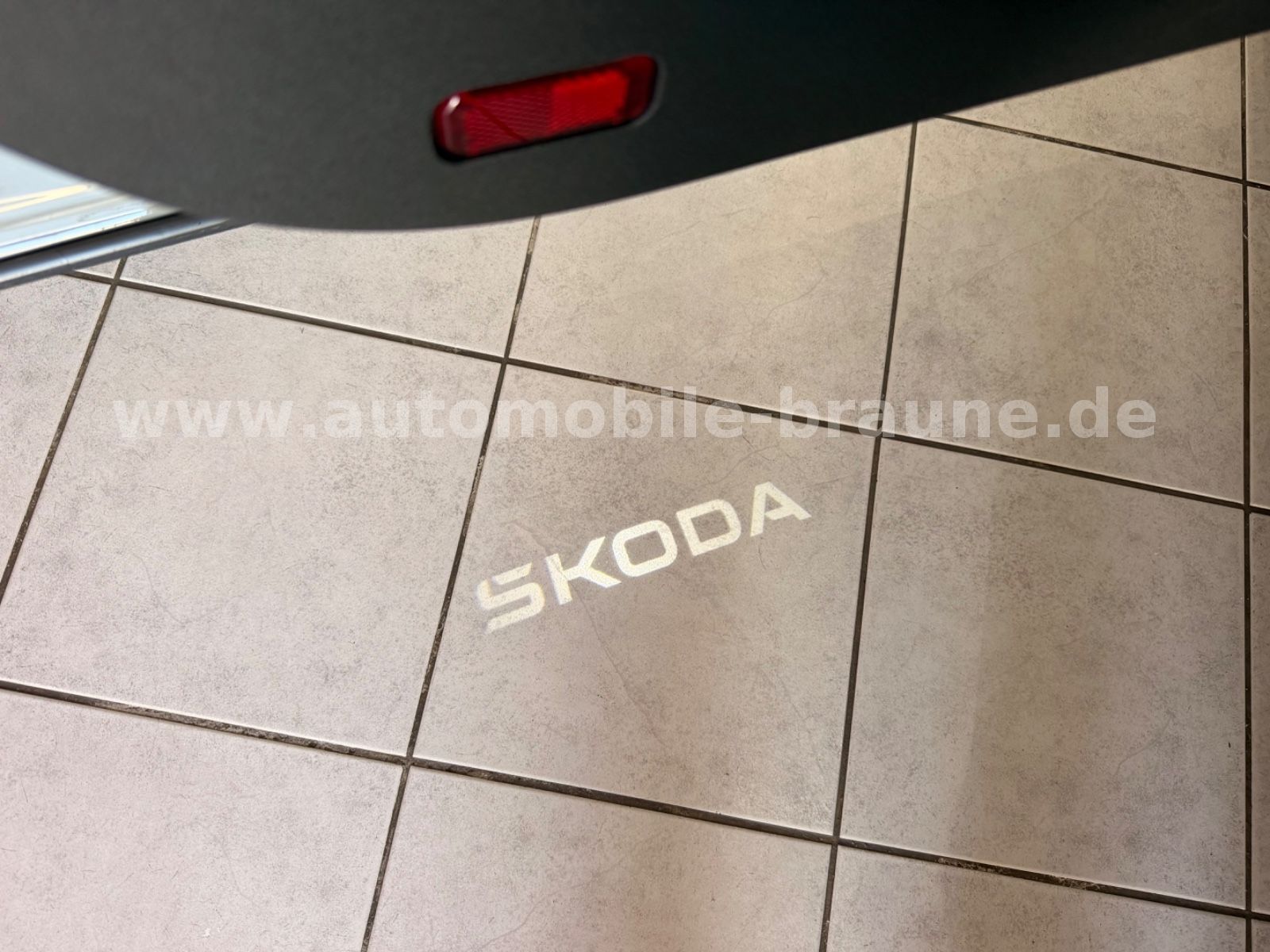 Skoda Karoq 1.5TSI DSG SPORT*PANO*SOUND*360*ASSIST*AHK