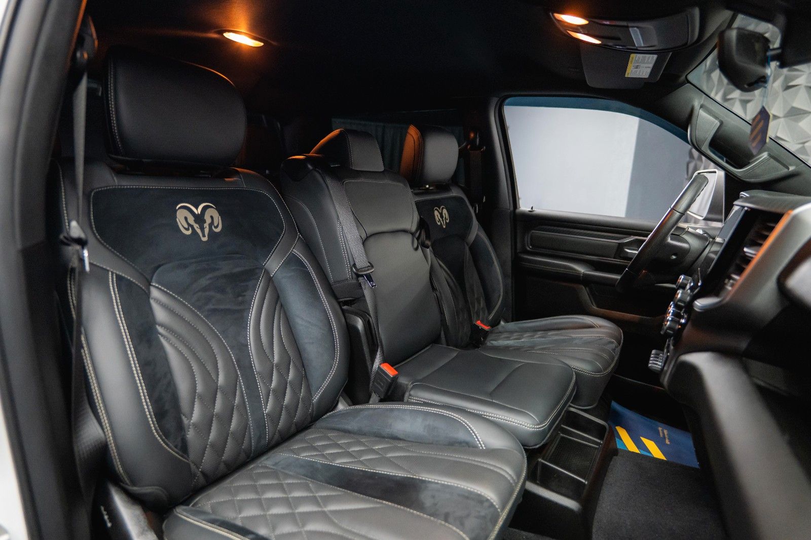 Dodge RAM 3.6 V6 MY 25 Offroad Night-Paket ACC LED 19%