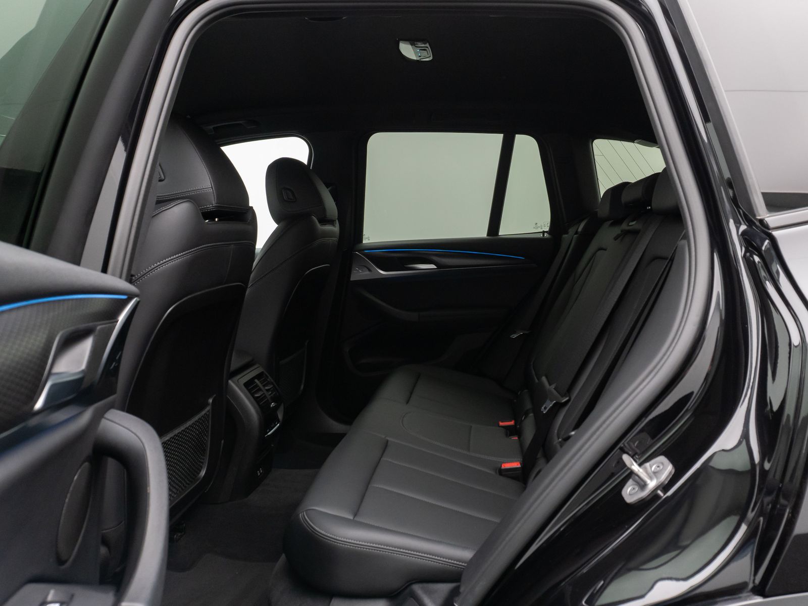 BMW X3 xD30e M Sport - Samsaru's Car Outlet
