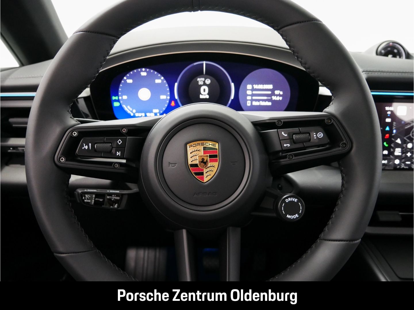 Porsche Macan Electric 4 Luftfed AHK BOSE Pano Matrix LE