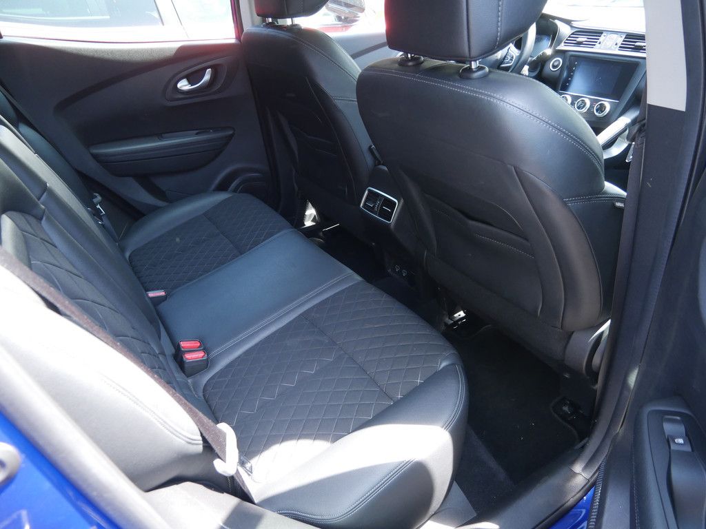 Renault Kadjar Intens TCe 140 EDC - Samsaru's Car Outlet