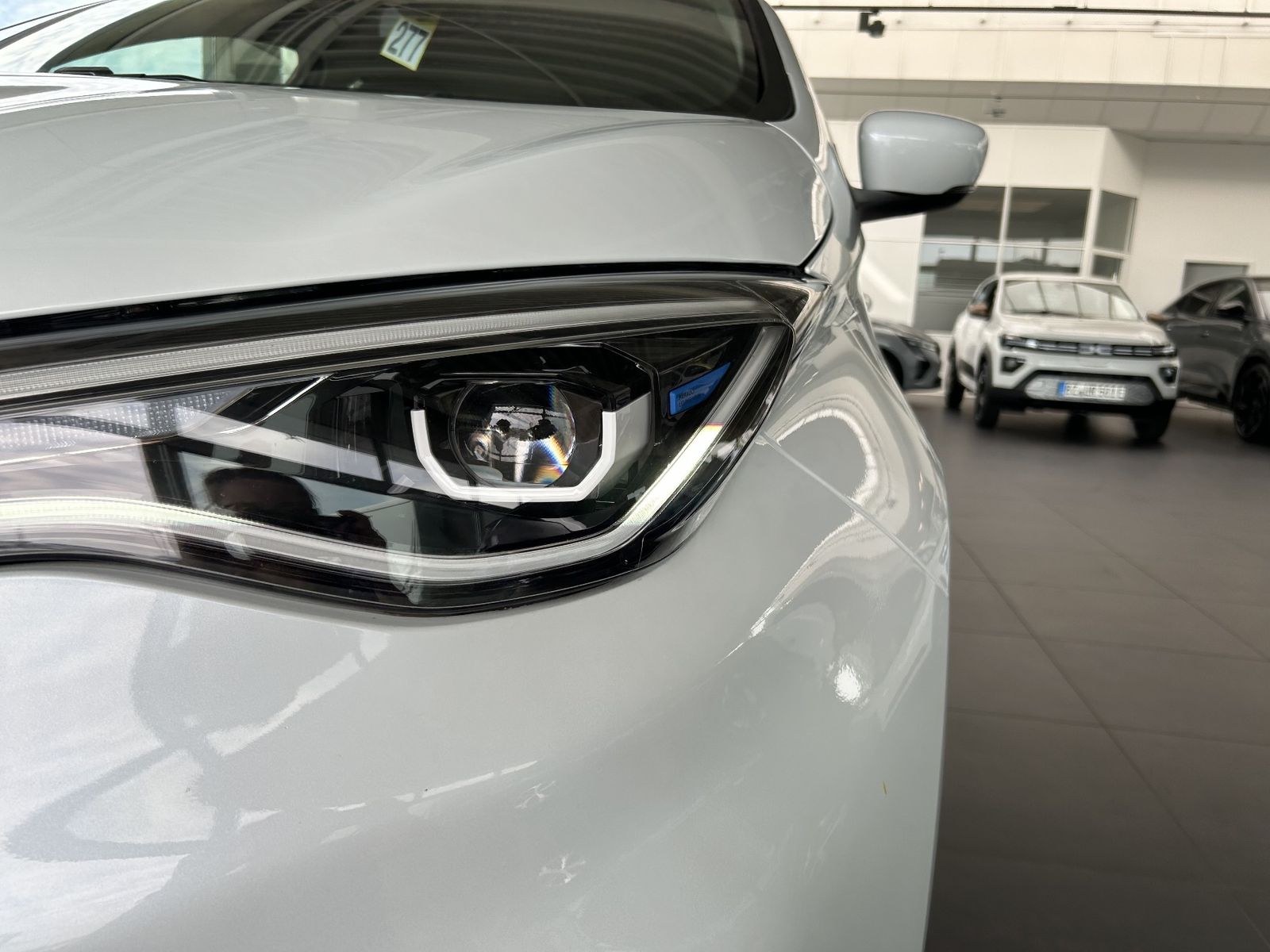 Renault ZOE EXPERIENCE R110 Z.E. 50 - Samsaru's Car Outlet