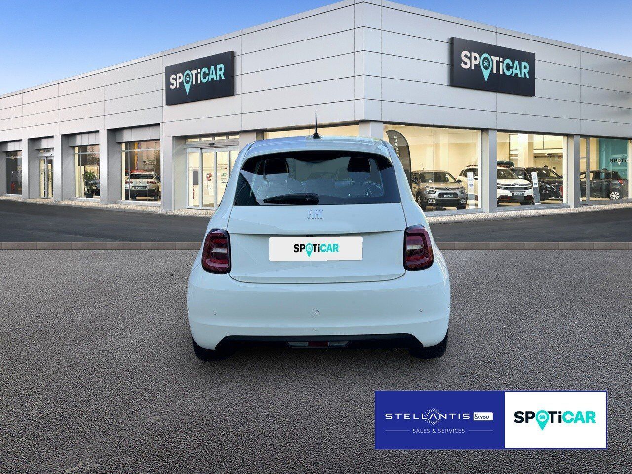 Fiat 500e Icon - Samsaru's Car Outlet