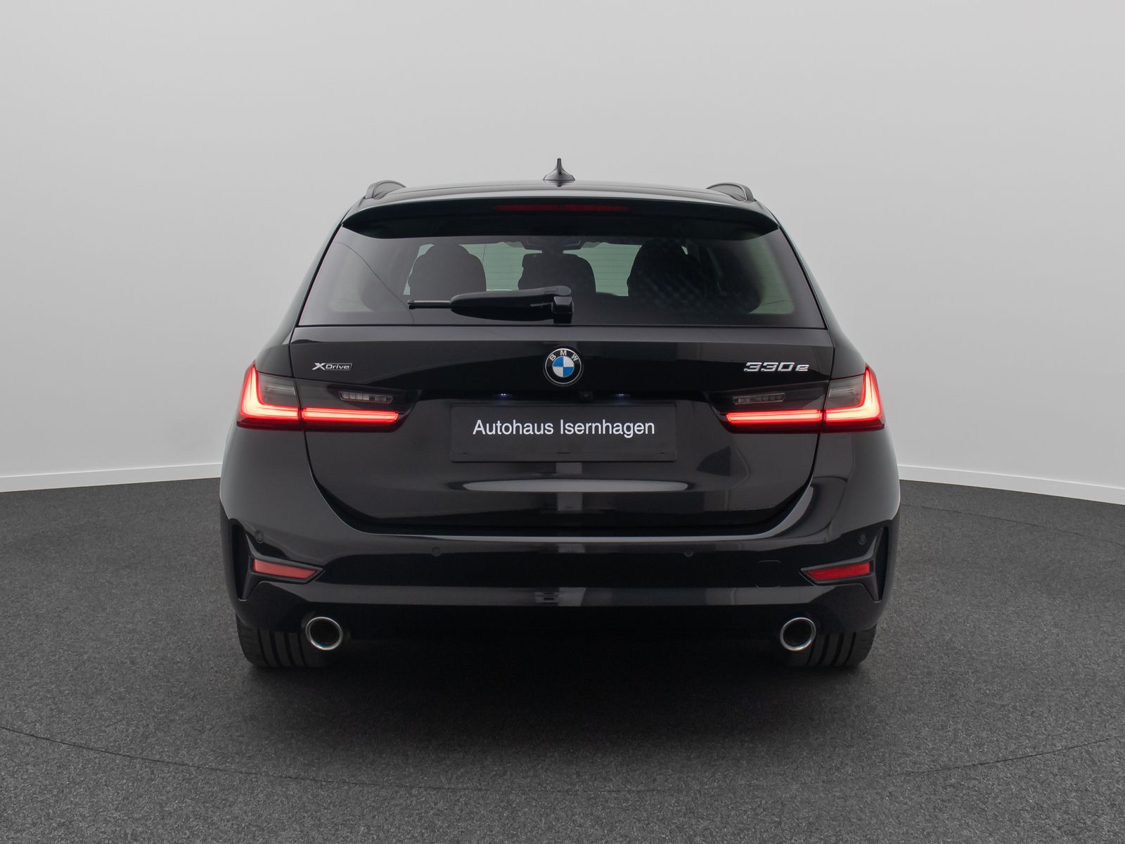 BMW 330e xD - Samsaru's Car Outlet