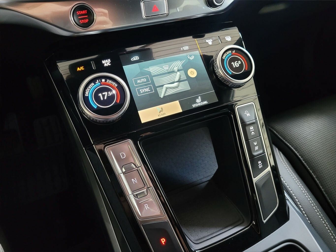 Jaguar I-Pace EV320 SE BLACK-PACK