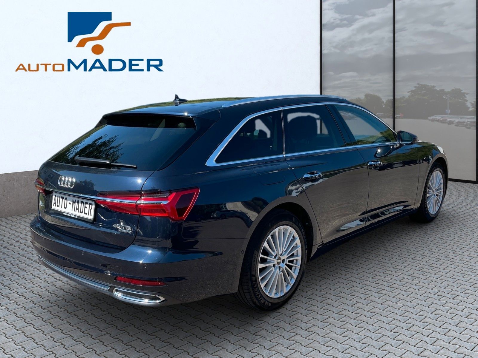 Audi A6 Avant 45 TDI quattro design - Samsaru's Car Outlet