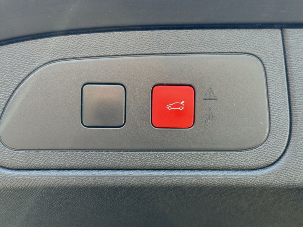 DS Automobiles DS 7 BlueHDI 130 Aut. OPERA LEDER Panoramadach