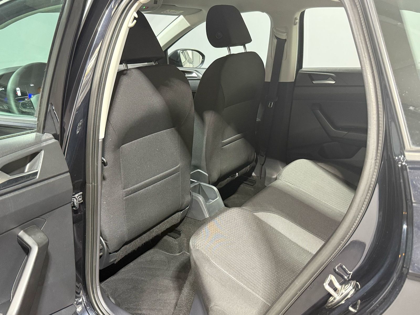 Volkswagen Taigo 1.0 TSI - Samsaru's Car Outlet
