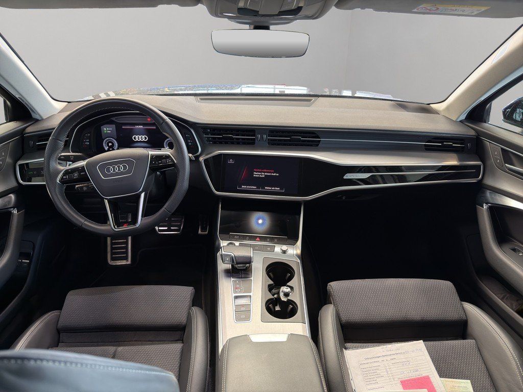 Audi A6 Avant 55 TFSI e quattro S tronic S line AHK