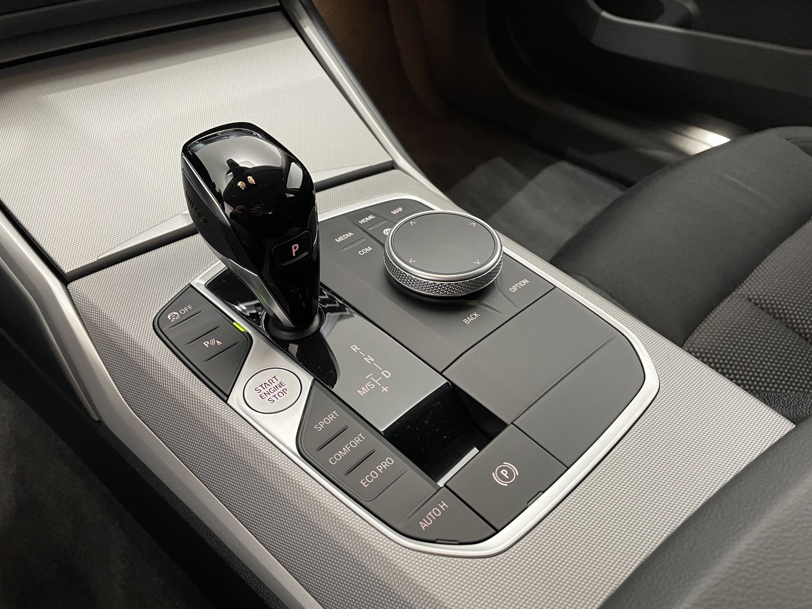 BMW 318d - Samsaru's Car Outlet