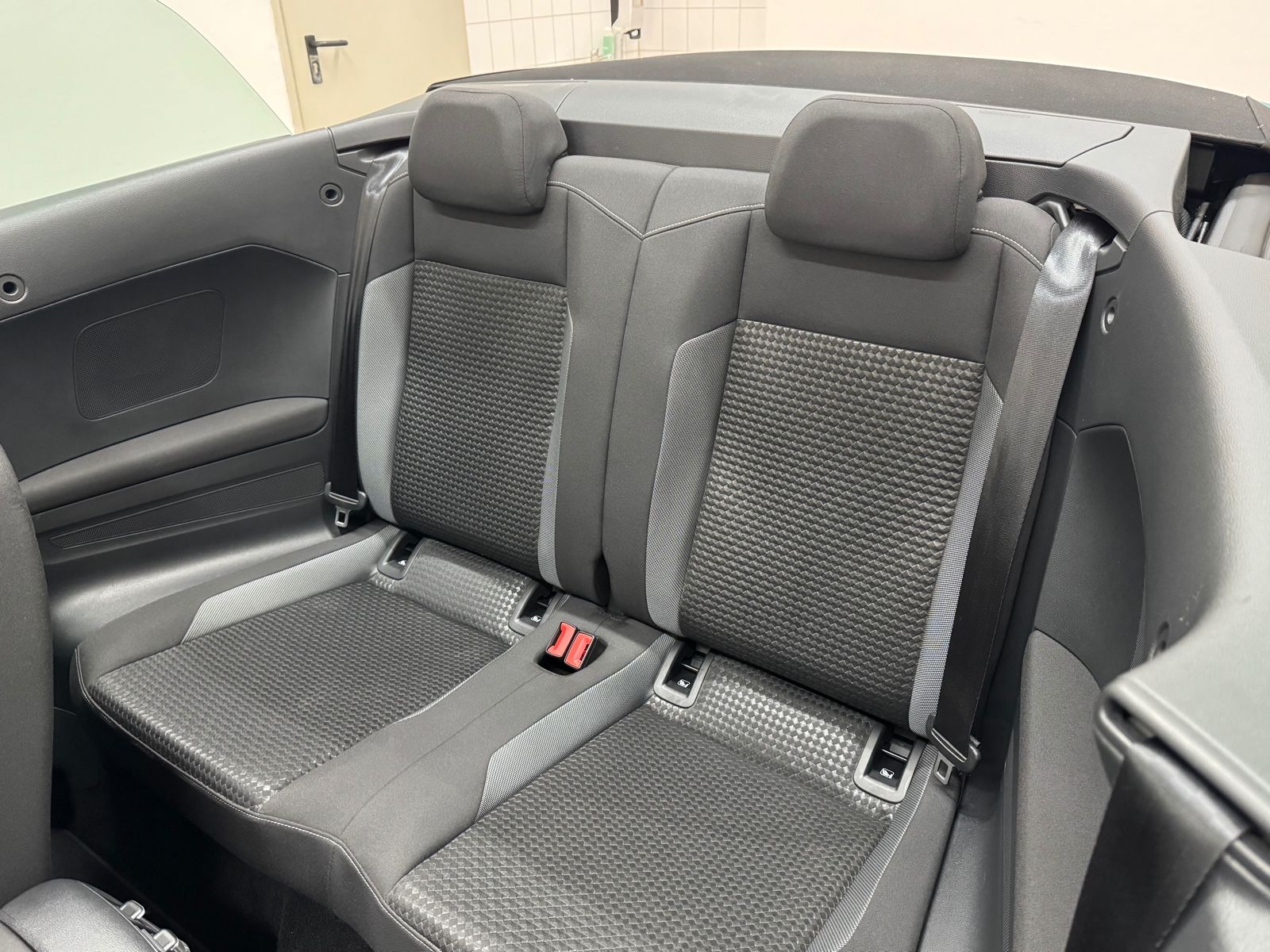 Volkswagen T-Roc Active - Samsaru's Car Outlet