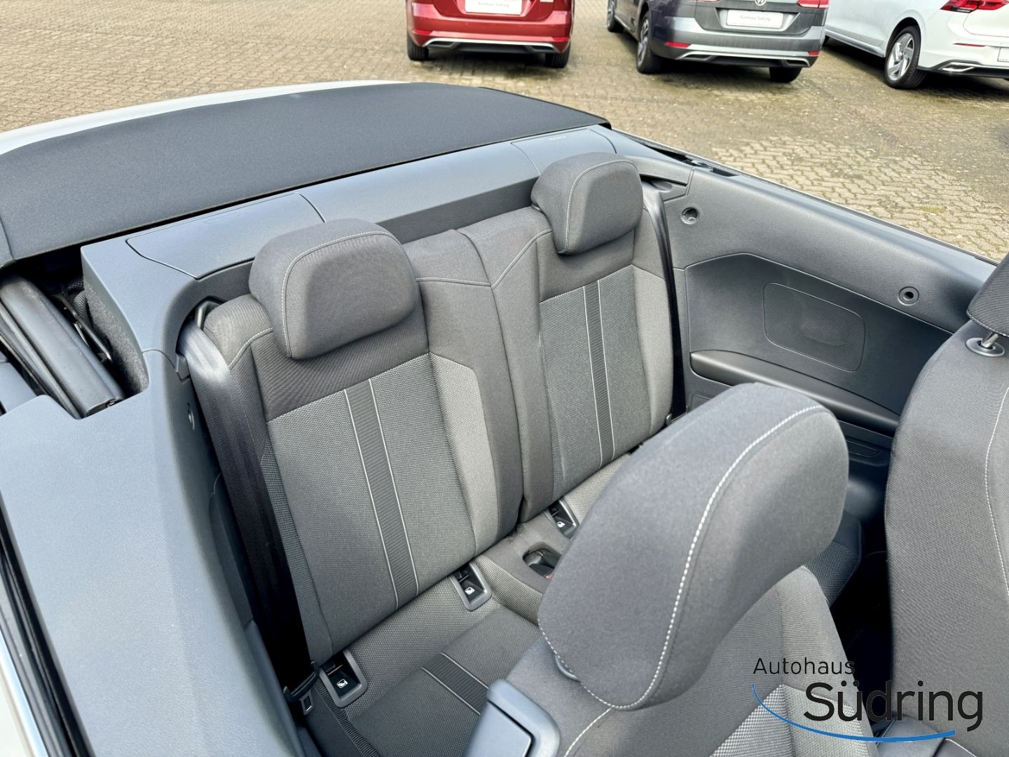 Volkswagen T-Roc Cabriolet 1.0 TSI Style - Samsaru's Car Outlet