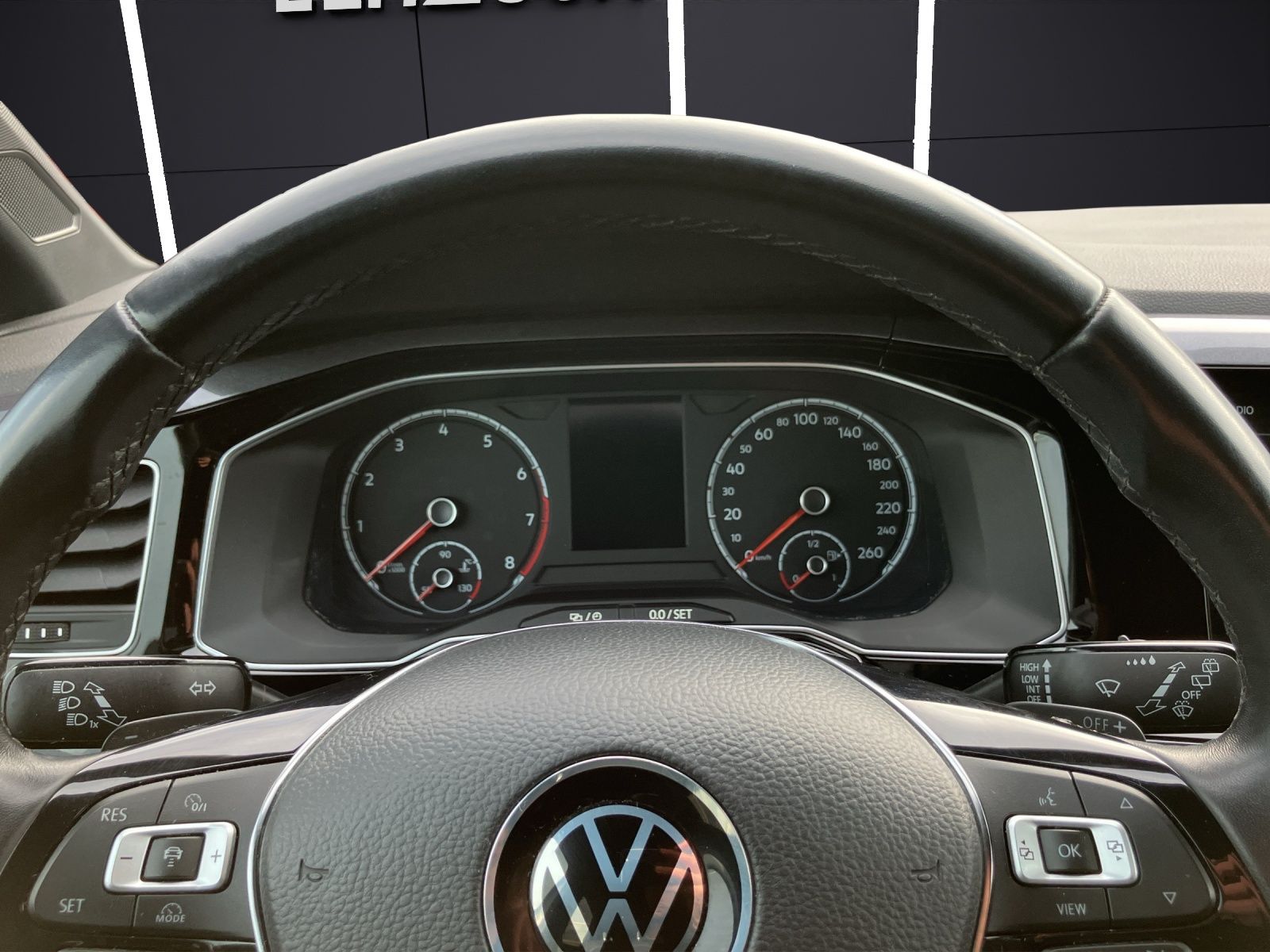 Volkswagen Polo TSI Highline DSG - Samsaru's Car Outlet