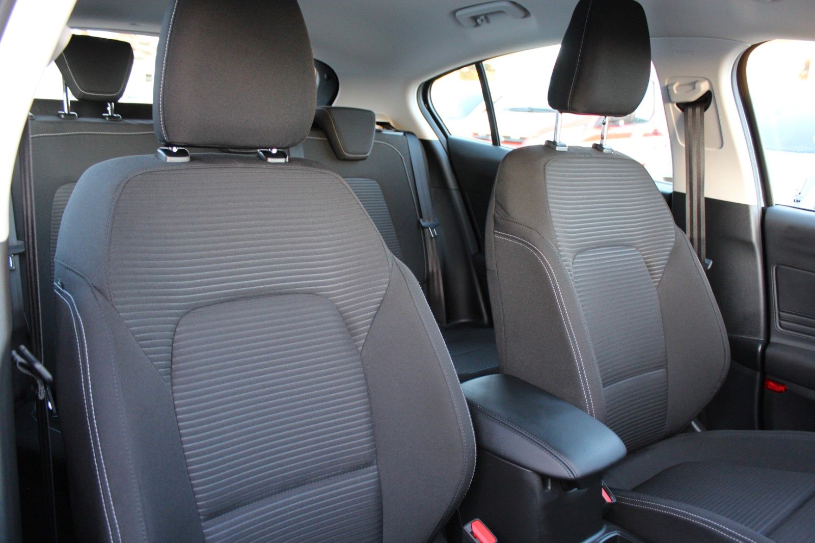 Ford Focus Titanium 1,0EcoBoost*Automatik*ACC*Nav*LED
