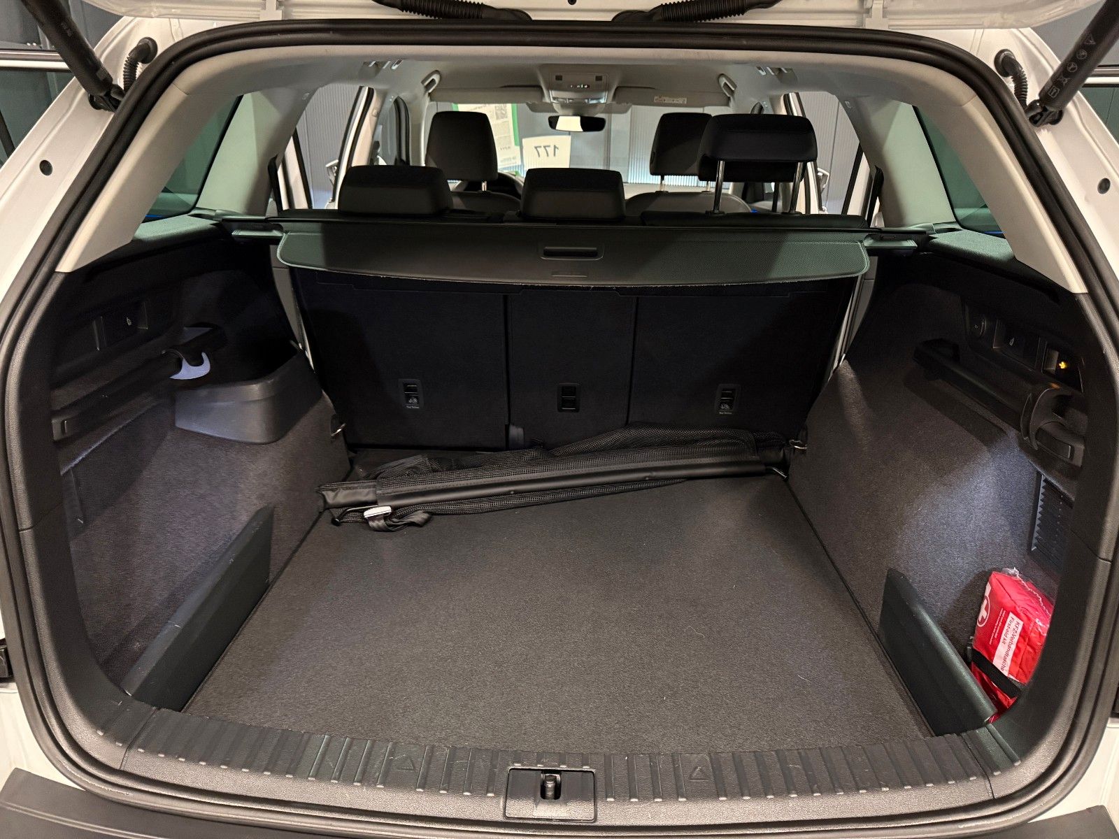 Skoda Kodiaq L&K 4x4 *LEDER*MASSAGE*360*AHK*Standhzg*
