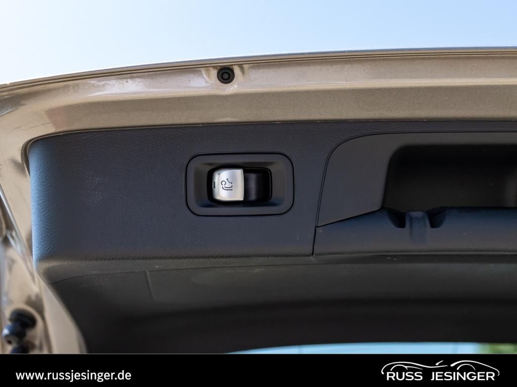 Mercedes-Benz GLC 300 e 4M - Samsaru's Car Outlet