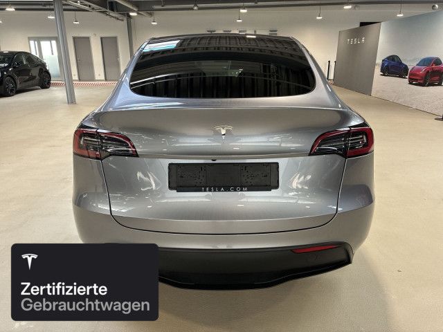 Tesla Model Y Rear-Wheel Drive