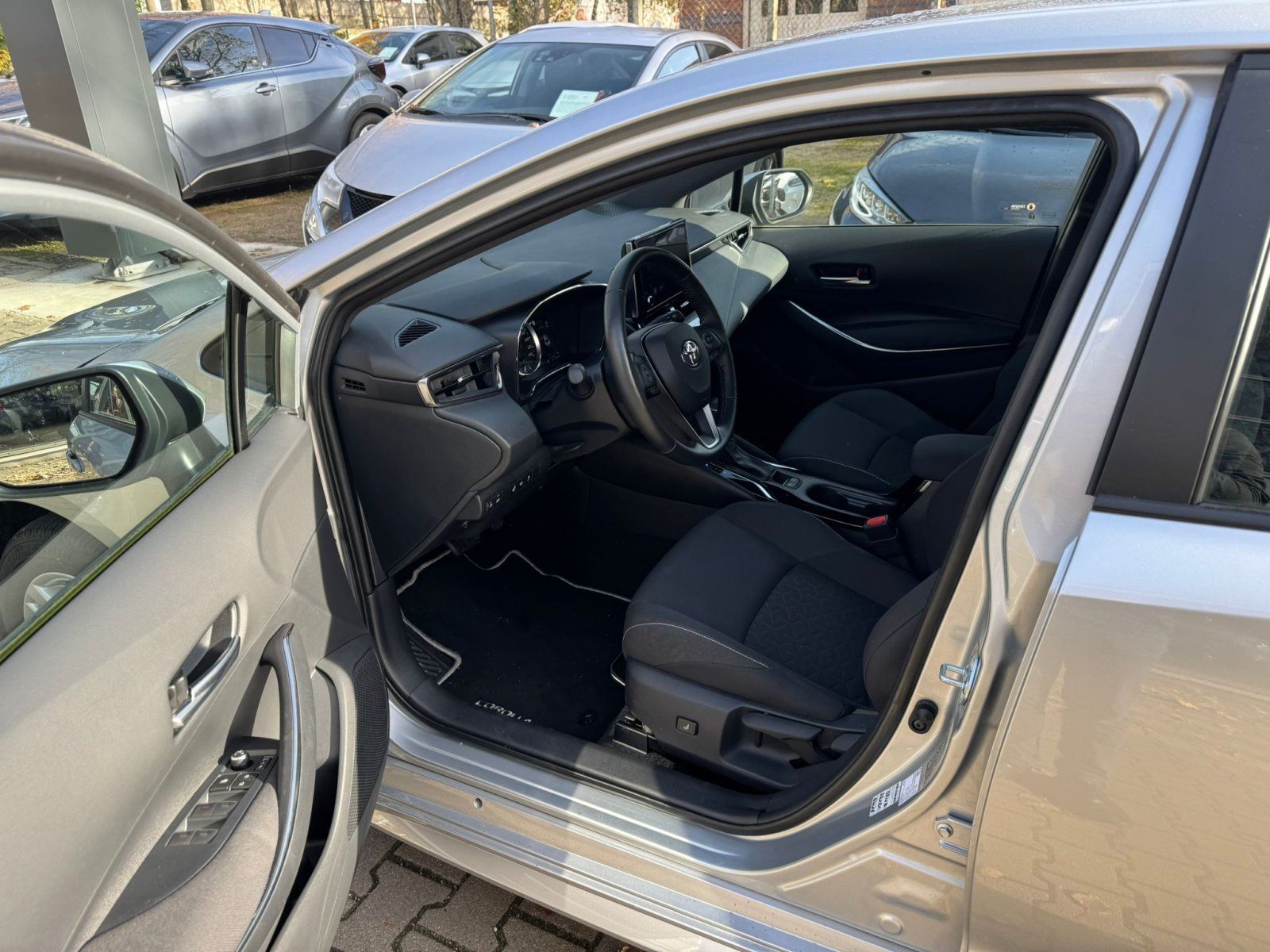 Toyota Corolla 1.8l Hybrid  Business Edition *1.HAND*WK