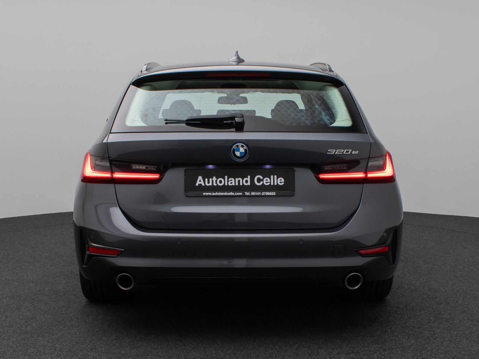 BMW 320e Sport Line - Samsaru's Car Outlet