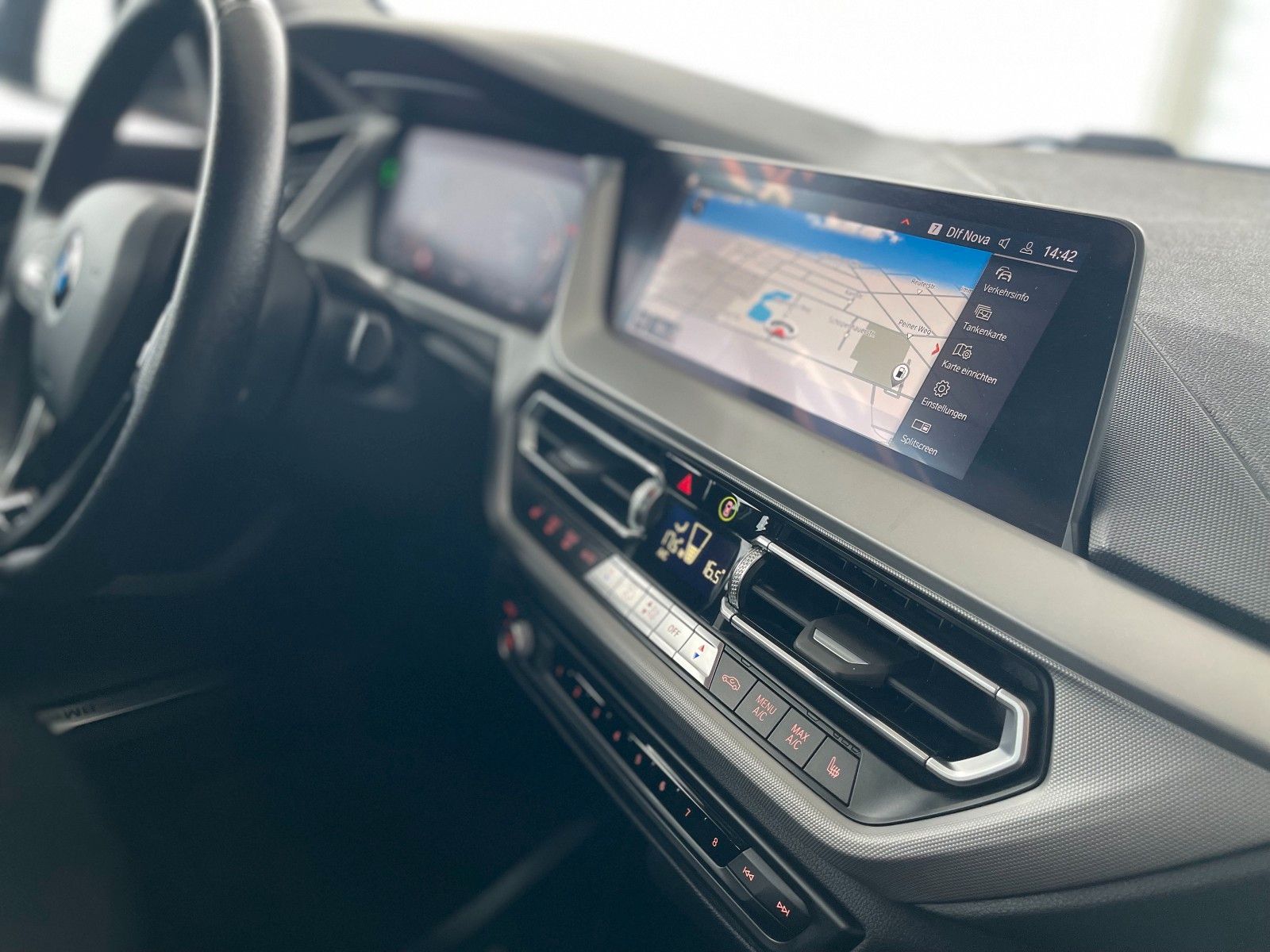 BMW 118i Aut. - Samsaru's Car Outlet