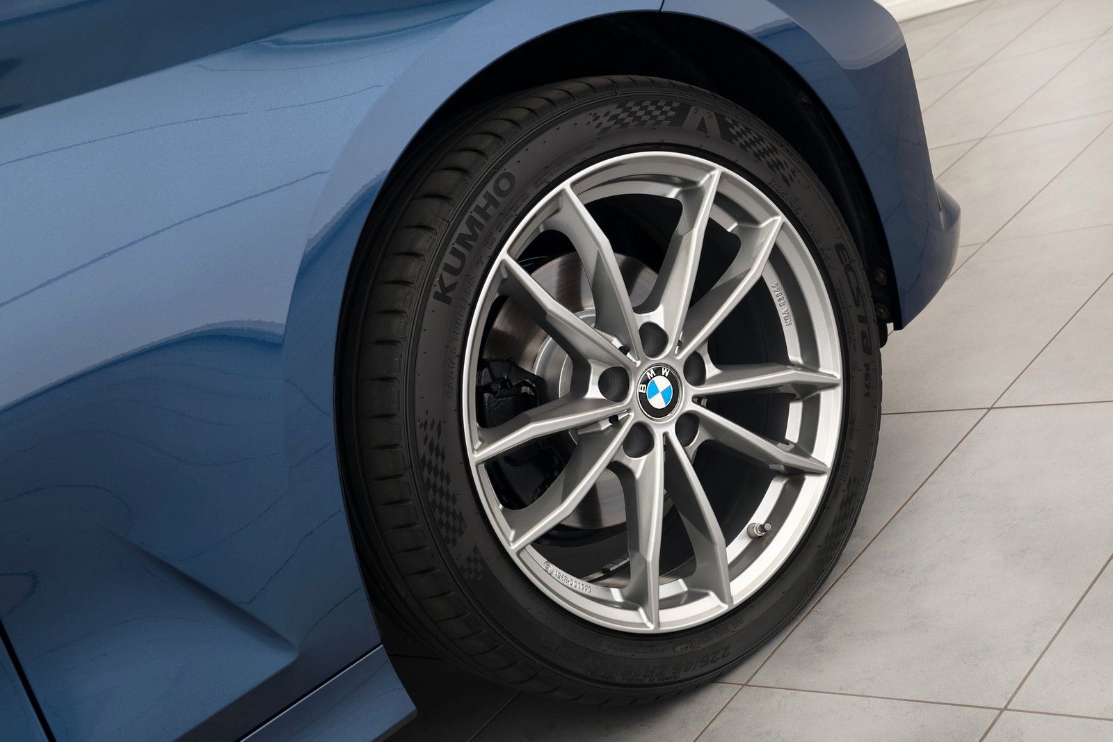 BMW 320d xDrive Touring - Samsaru's Car Outlet