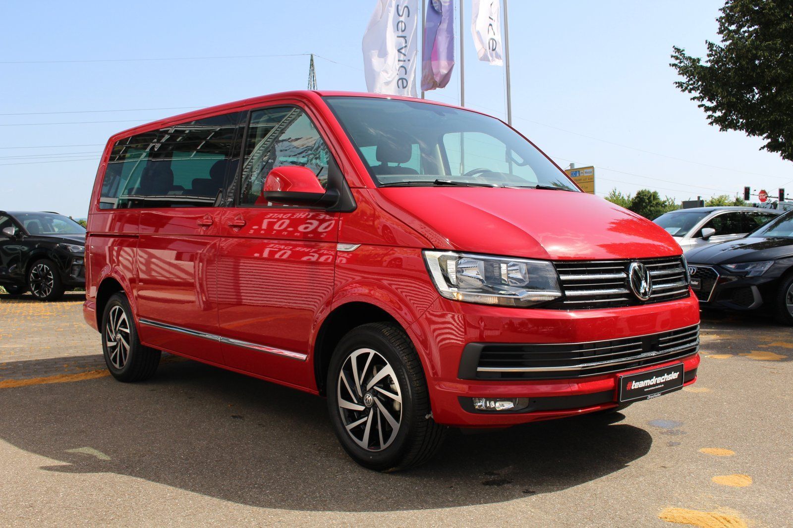Volkswagen T6 Multivan 2.0 TDI Join - Samsaru's Car Outlet