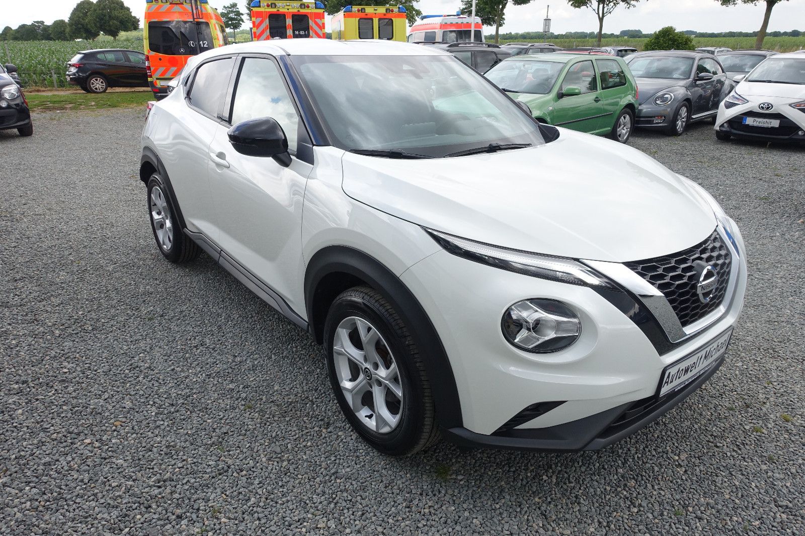 Nissan Juke 1.0 Aut. - Samsaru's Car Outlet