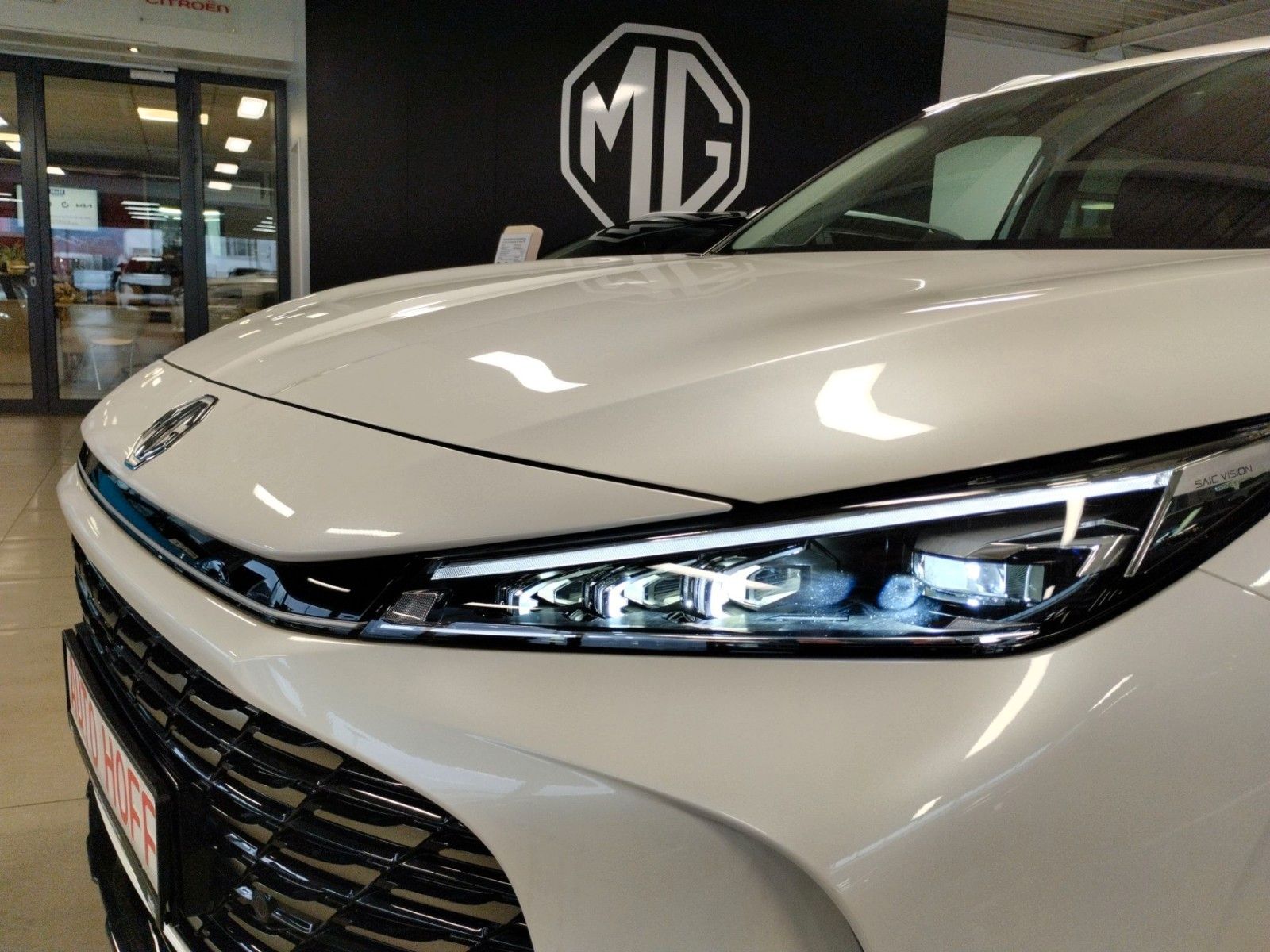 MG HS 1.5T Autom. Luxury - 360°- Leder
