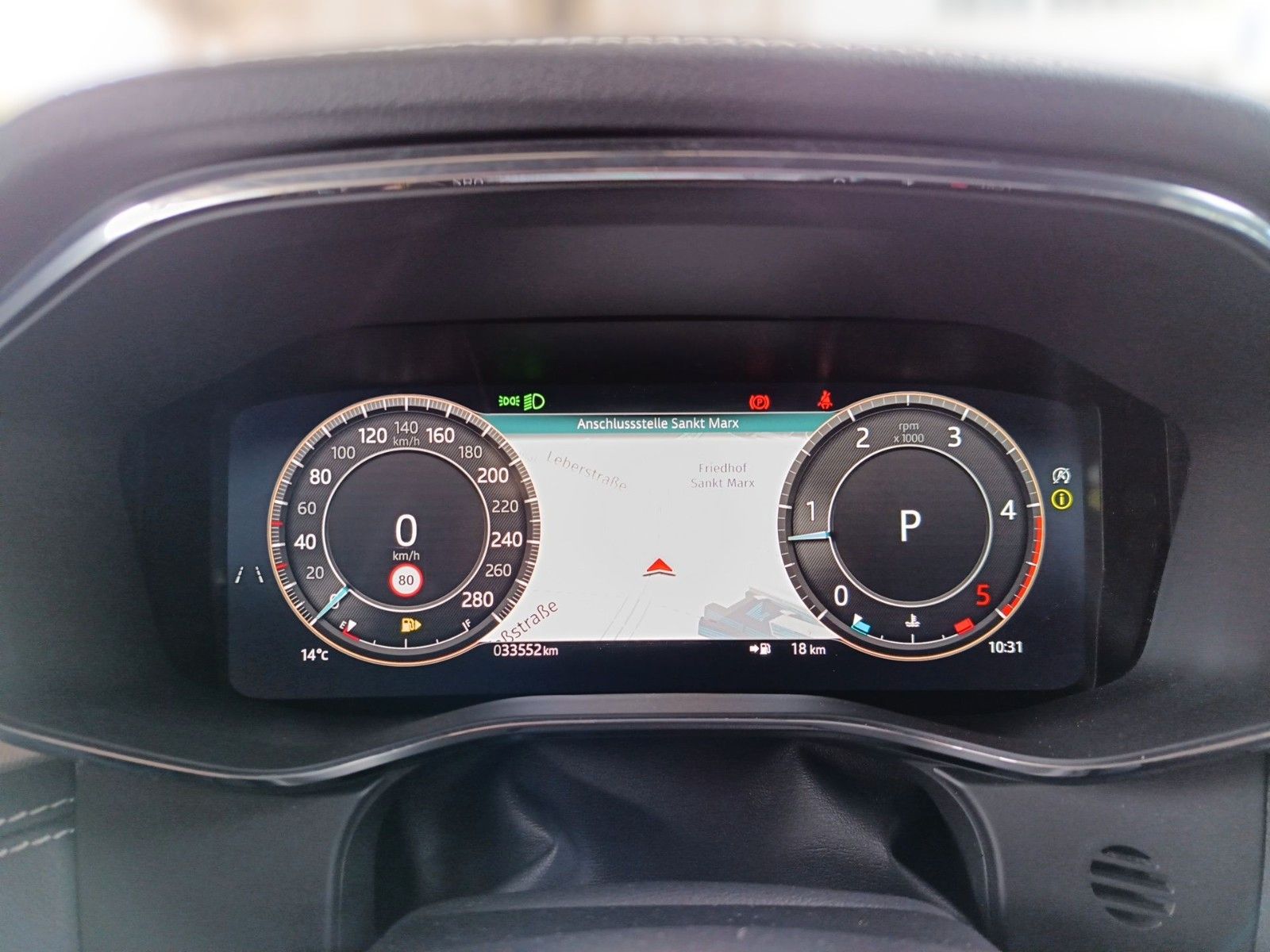 Jaguar F-Pace D200 R-DYNAMIC SE AWD