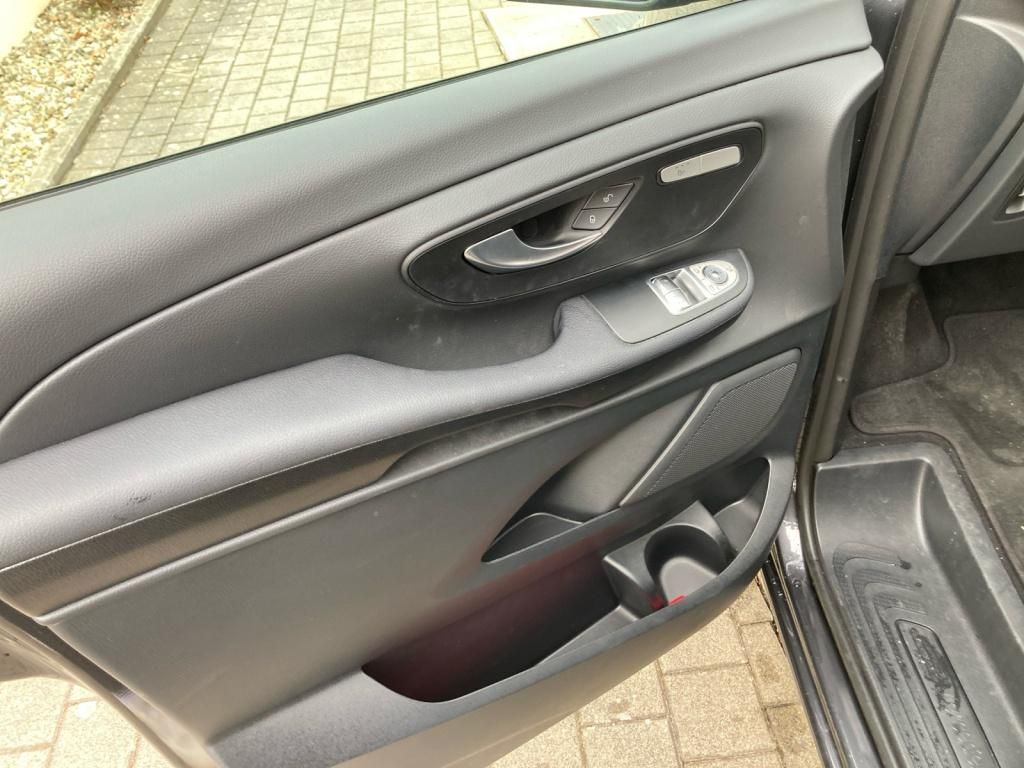 Mercedes-Benz V 250 d lang 4x4 Edition - Samsaru's Car Outlet