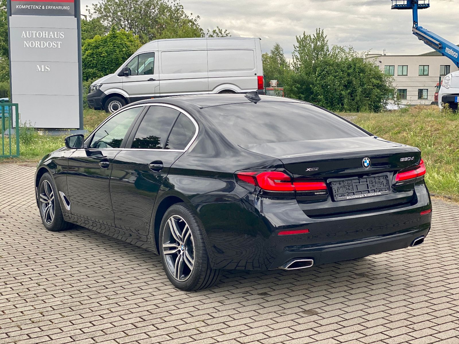BMW 520 d xDrive Navi AHK 18 Zoll Standheizung