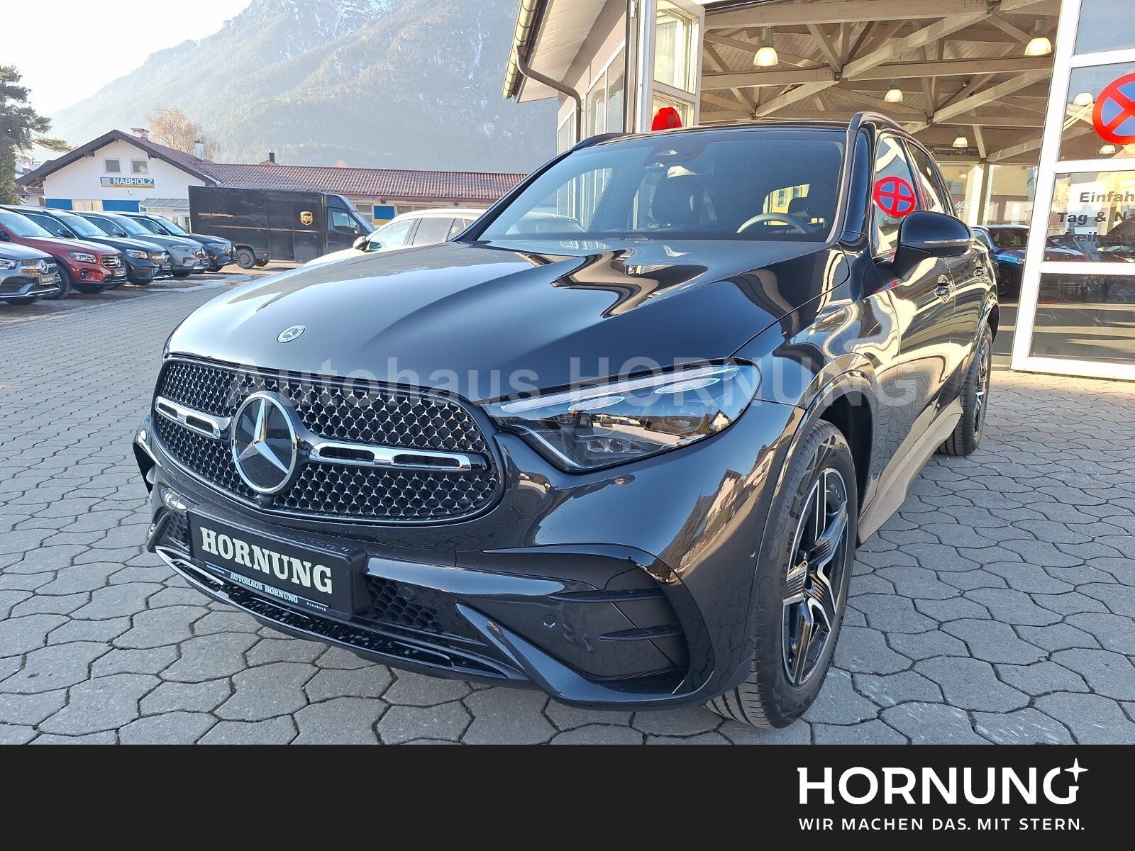 Mercedes-Benz GLC 220d 4M ED AMG AHK MEMO 360 DIGI DISTR NIGHT