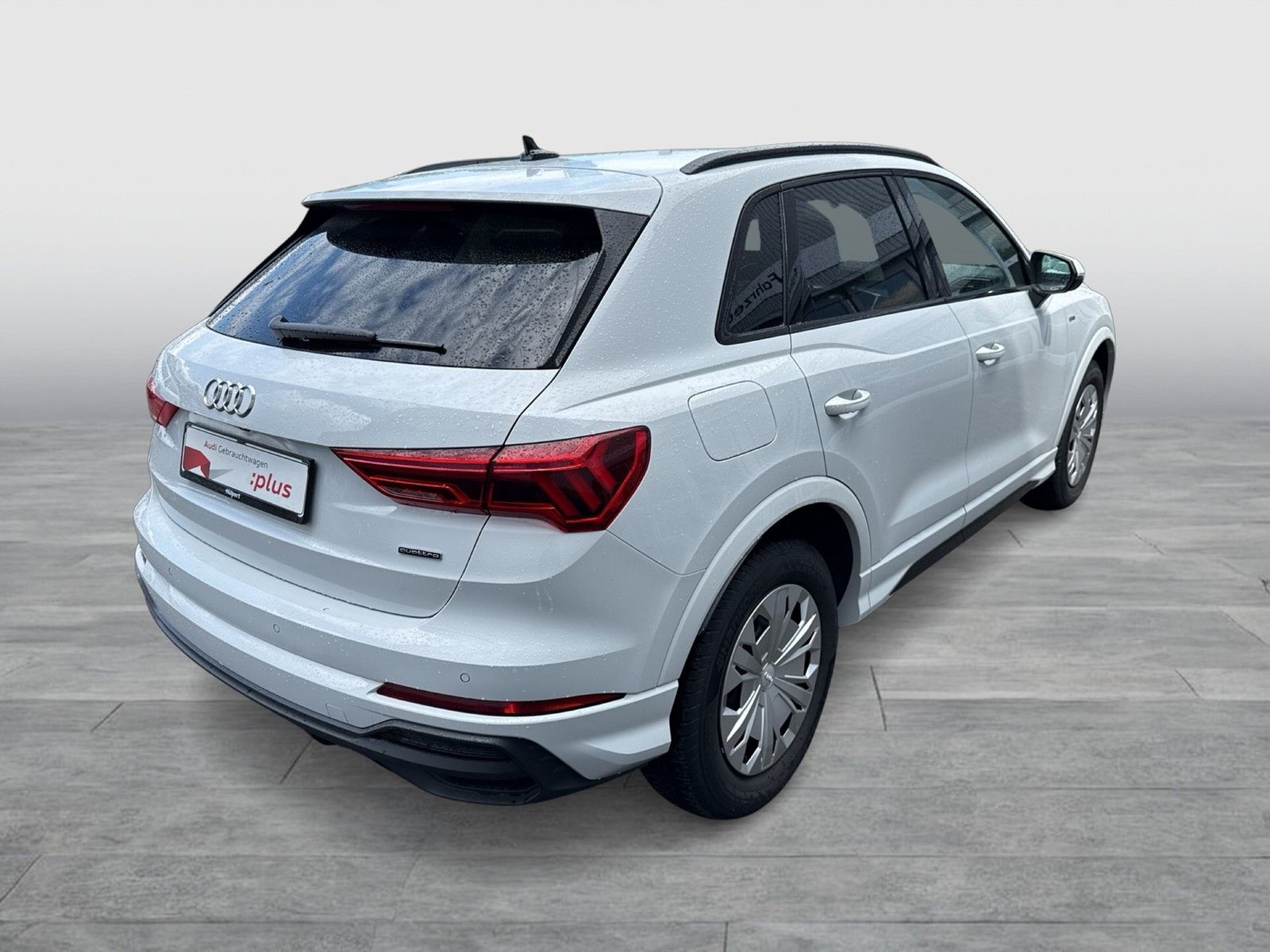 Audi Q3 40 quattro S LINE STANDHZ. AHK 360°CAM LM20