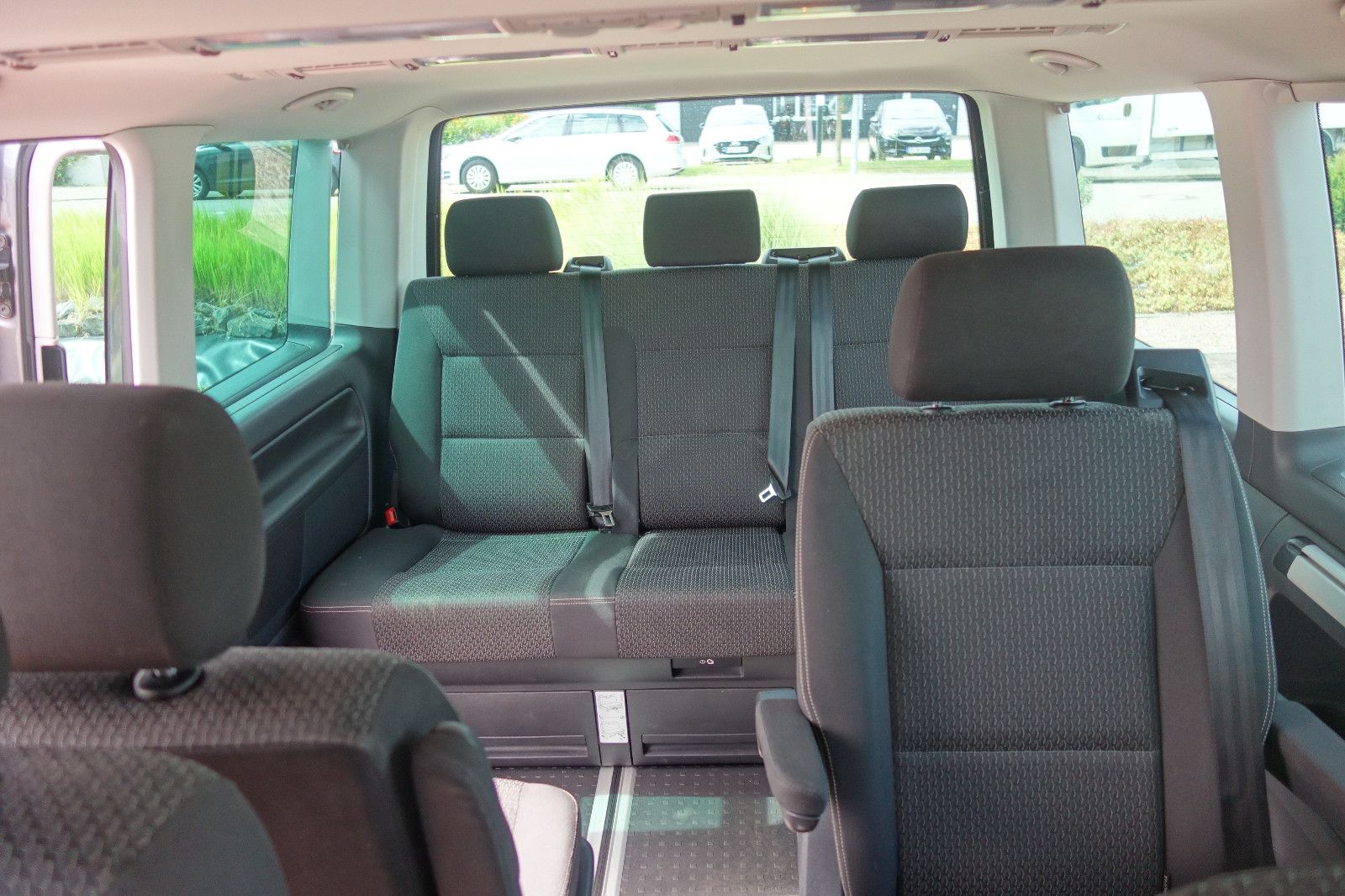 Volkswagen T6 Multivan - Samsaru's Car Outlet
