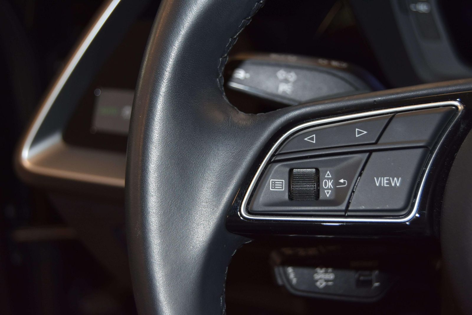 Audi A3 35 TFSI 19ZOLL S-Line 1HAND ACC LED ADVANCED