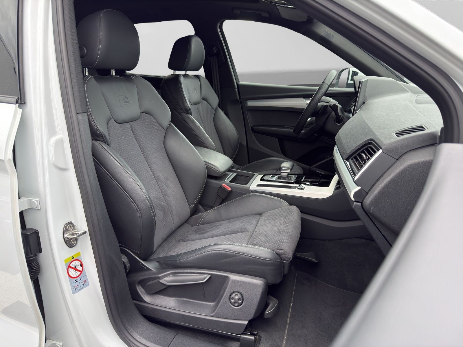 Audi Q5 55 TFSIe Q 2x S LINE AHK PANO KAMERA BuO PDC