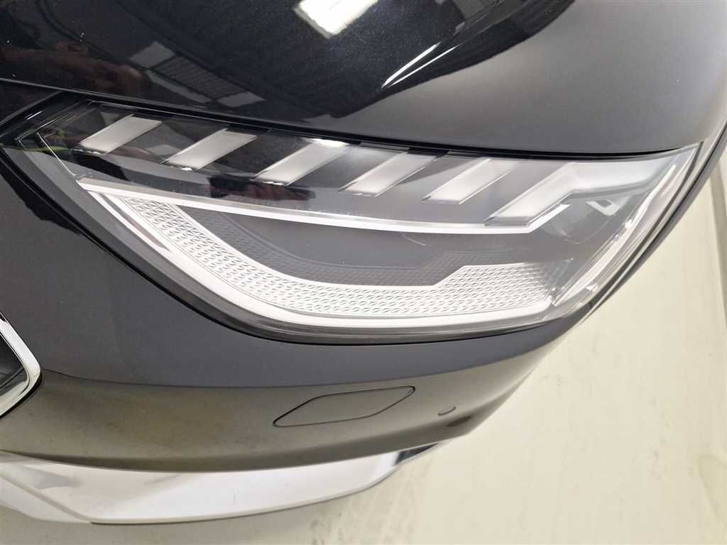 Audi A4 Avant 40 2.0 TFSI quattro S-tronic - Samsaru's Car Outlet