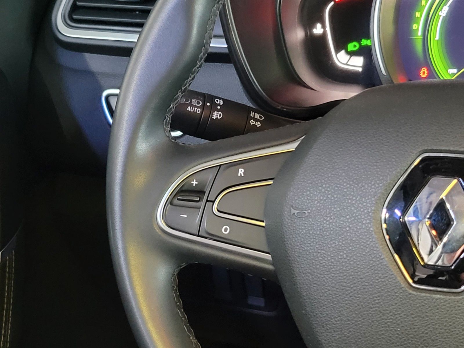 Renault Kadjar - Samsaru's Car Outlet